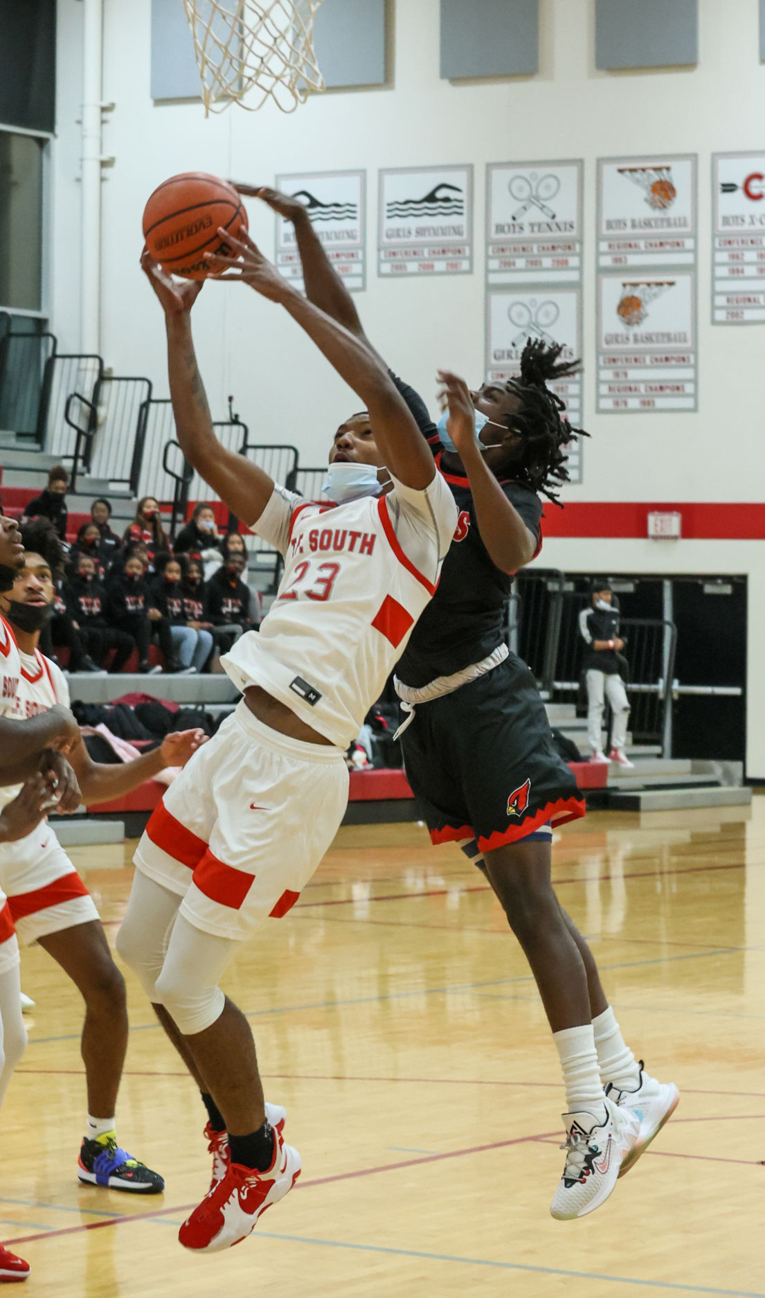Eisenhower at TF South Boys Basketball
